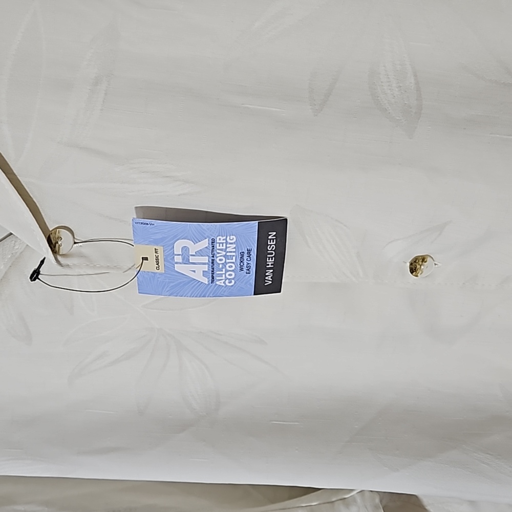 Van Heusen button down casual shirt. XXL - Picture 3 of 9